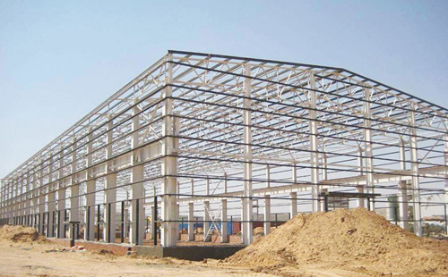 刚察钢结构安装中的吊装与节点连接技术要点